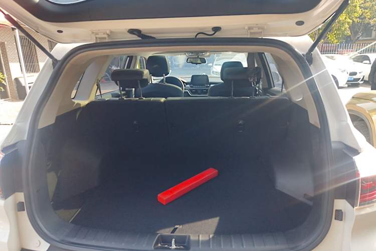 Used Kia Sportage R 2019 2.0L Automatic Smart Luxury Edition Trunk