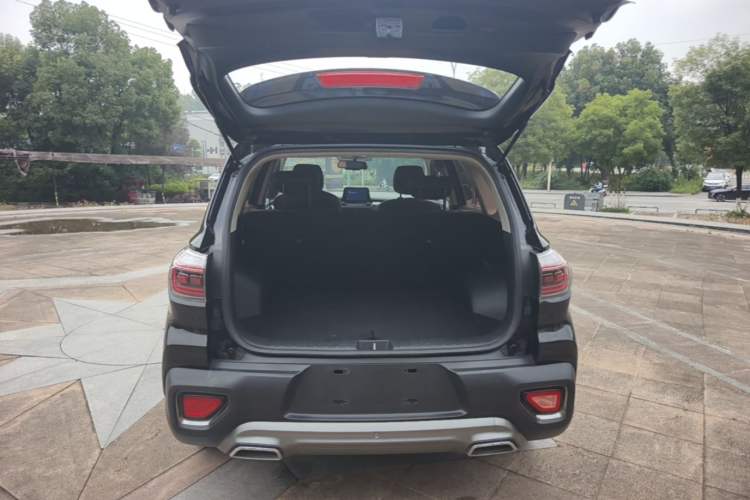 Used Kia Sportage R 2019 2.0L Automatic Smart Luxury Edition Trunk