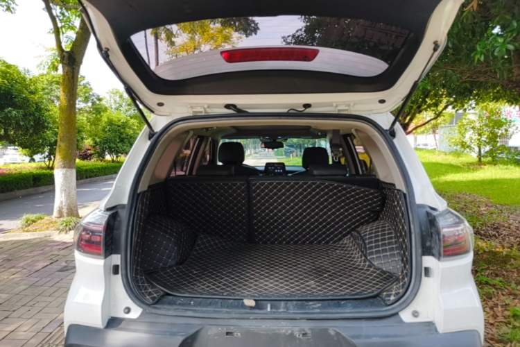 Used Kia Sportage R 2019 2.0L Automatic Smart Luxury Edition Trunk