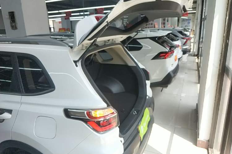 Used Kia Sportage R 2019 2.0L Automatic Smart Luxury Edition Trunk
