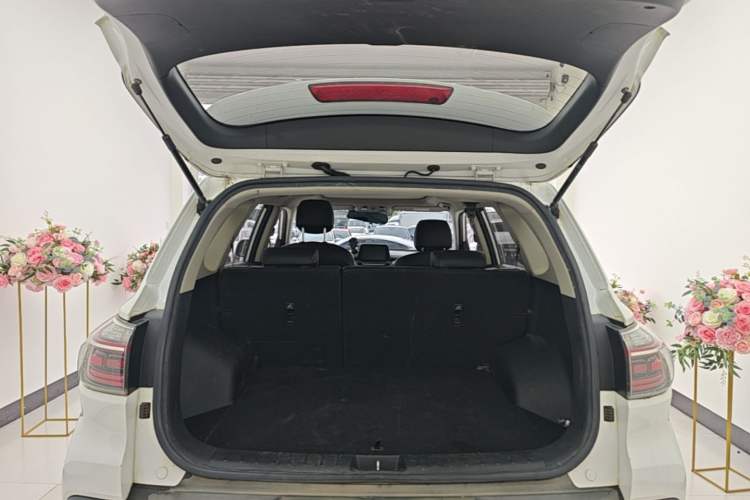 Used Kia Sportage R 2019 2.0L Automatic Smart Luxury Edition Trunk