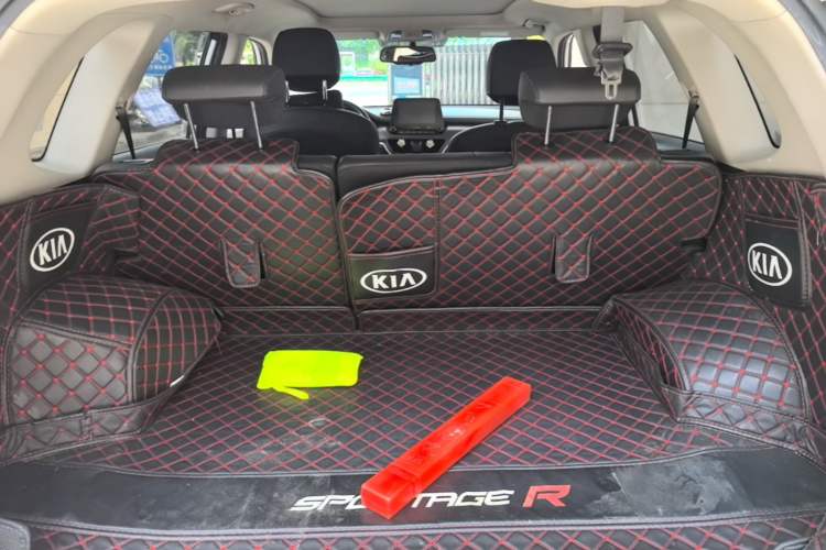 Used Kia Sportage R 2019 2.0L Automatic Smart Luxury Edition Trunk