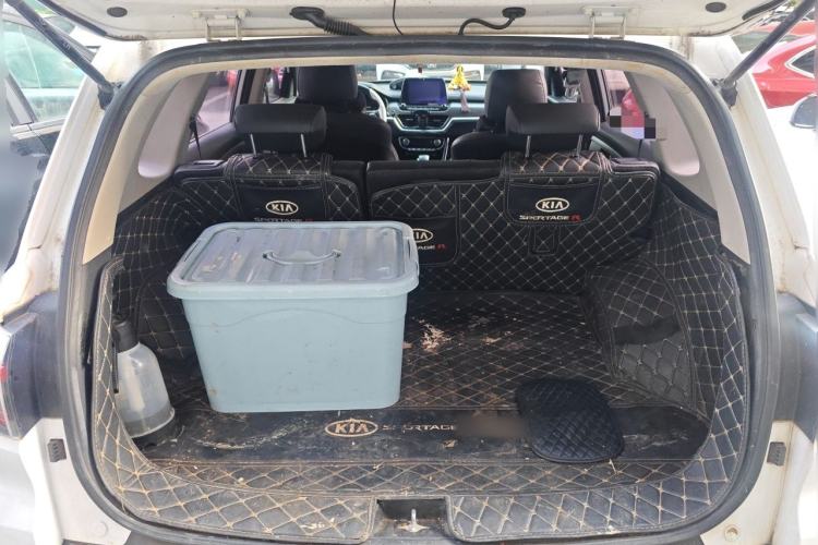 Used Kia Sportage R 2019 2.0L Automatic Smart Luxury Edition Trunk