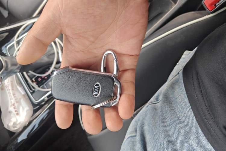 Used Kia Sportage R 2019 2.0L Automatic Smart Luxury Edition Vehicle Key