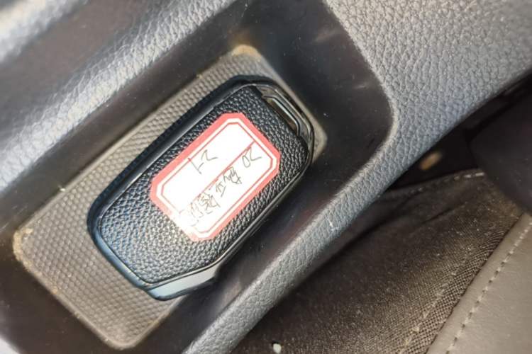 Used Kia Sportage R 2019 2.0L Automatic Smart Luxury Edition Vehicle Key