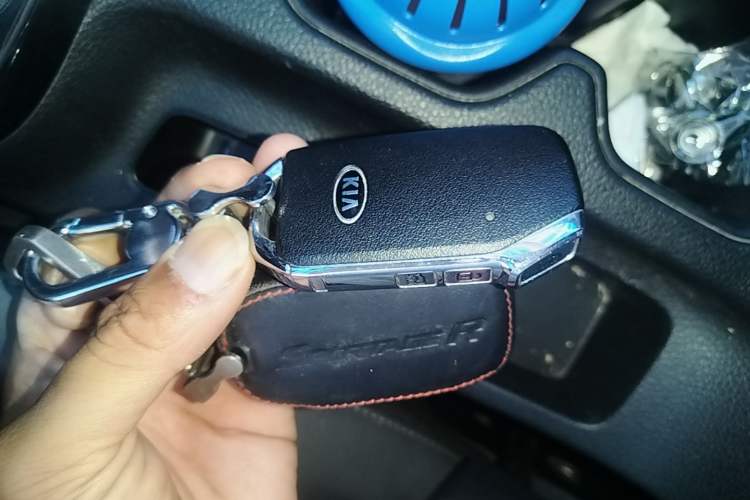 Used Kia Sportage R 2019 2.0L Automatic Smart Luxury Edition Vehicle Key