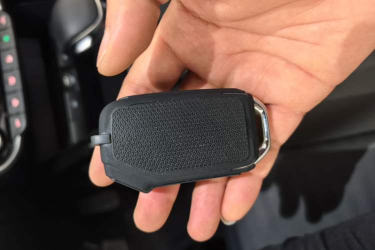 Used Kia Sportage R 2019 2.0L Automatic Smart Luxury Enhanced Edition Vehicle Key