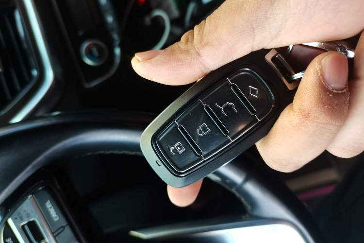 Used Kia Sportage R 2019 2.0L Automatic Smart Luxury Edition Vehicle Key
