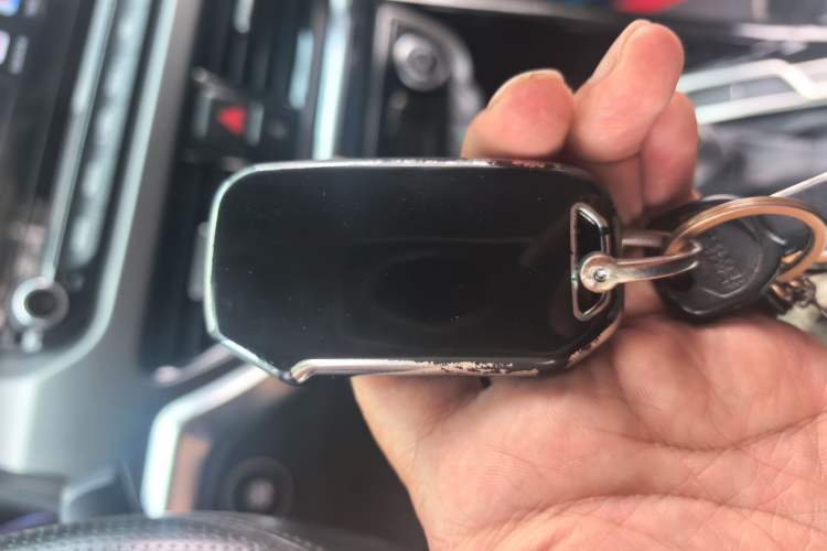 Used Kia Sportage R 2019 2.0L Automatic Smart Luxury Edition Vehicle Key