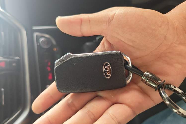 Used Kia Sportage R 2019 2.0L Automatic Smart Luxury Edition Vehicle Key