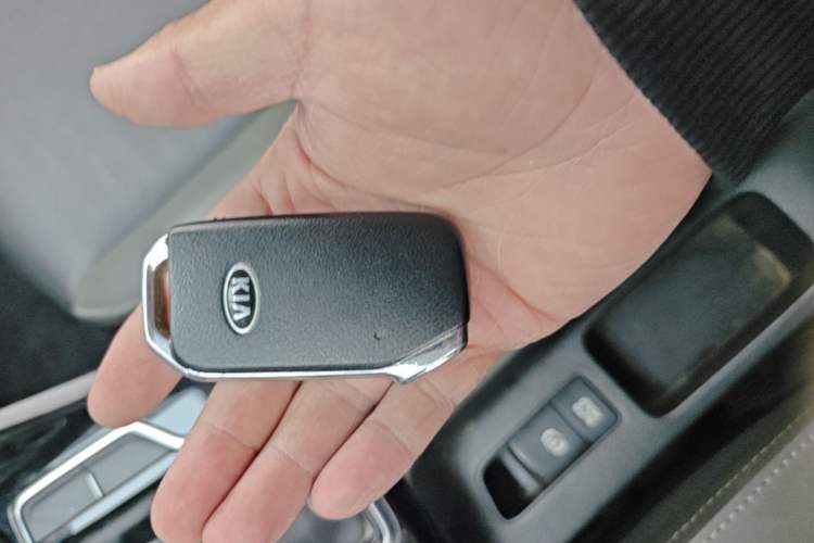 Used Kia Sportage R 2019 2.0L Automatic Smart Luxury Edition Vehicle Key