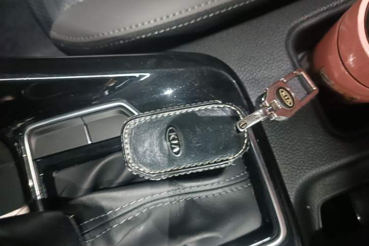 Used Kia Sportage R 2019 2.0L Automatic Smart Luxury Edition Vehicle Key