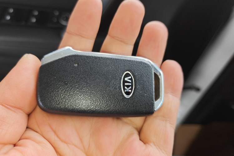 Used Kia Sportage R 2019 2.0L Automatic Smart Luxury Edition Vehicle Key