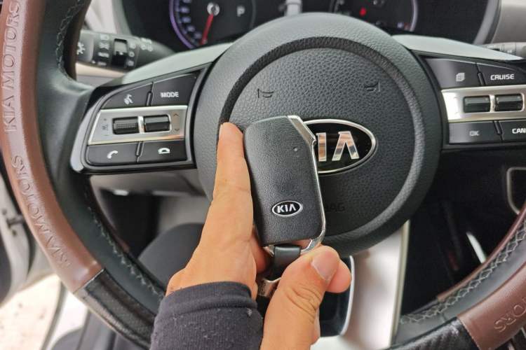 Used Kia Sportage R 2019 2.0L Automatic Smart Luxury Edition Vehicle Key