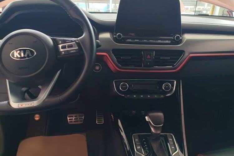 Used Kia Sportage R 2019 1.4T DCT Smart Luxury Edition GLS Center Console