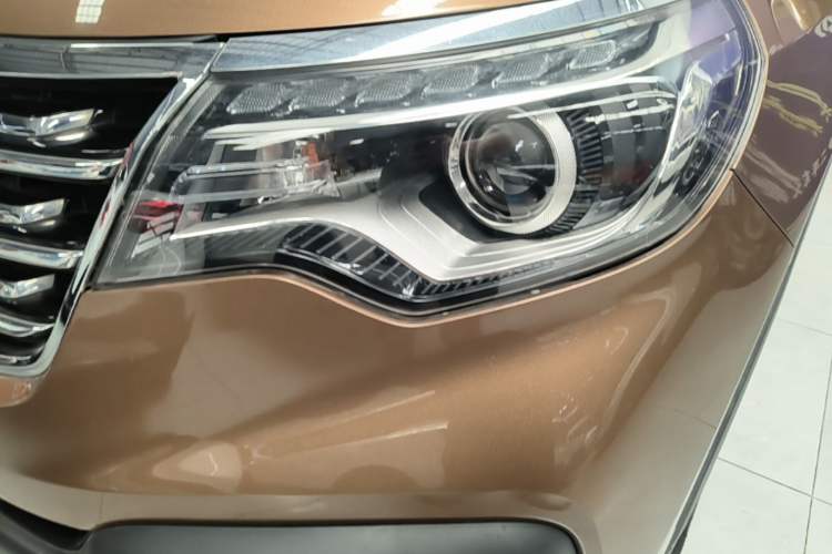 Used Kia Sportage R 2019 2.0L Automatic Smart Luxury Edition Left Front Headlight
