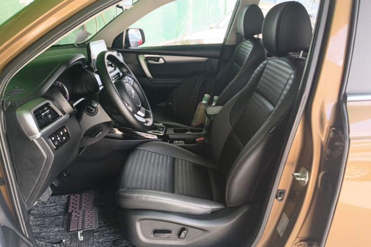 Used Kia Sportage R 2019 2.0L Automatic Smart Luxury Edition Left Front Seat