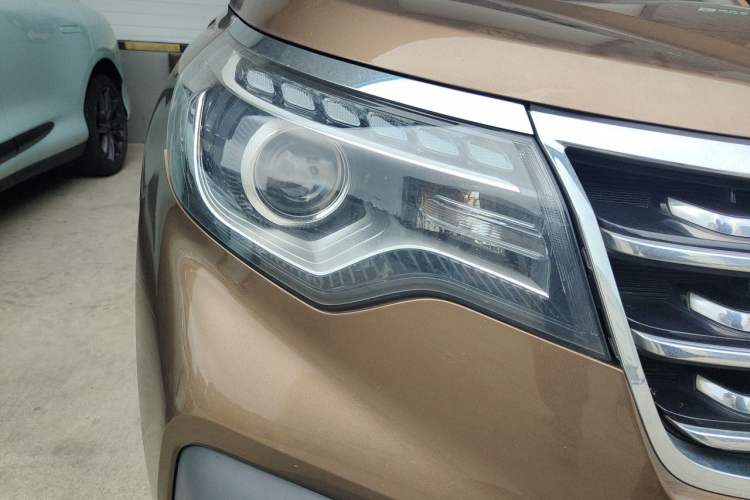 Used Kia Sportage R 2019 2.0L Automatic Smart Luxury Edition Right Front Headlight