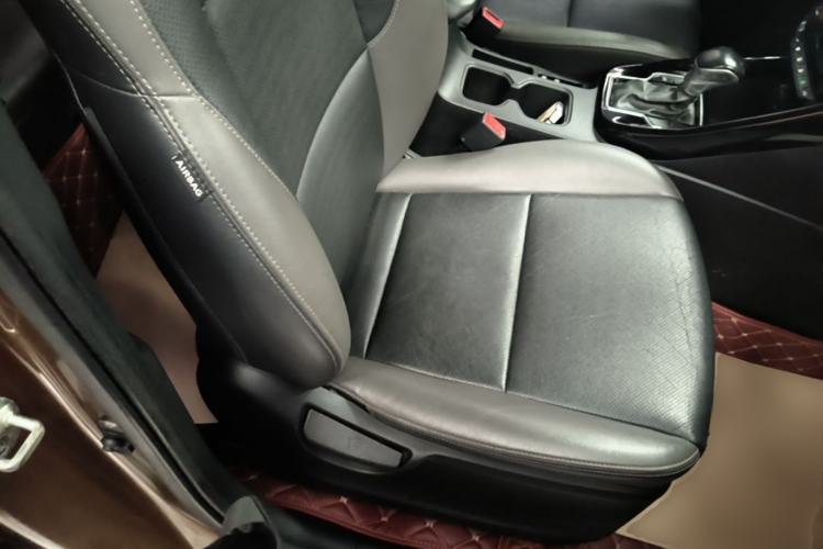 Used Kia Sportage R 2019 2.0L Automatic Smart Luxury Edition Right Front Seat