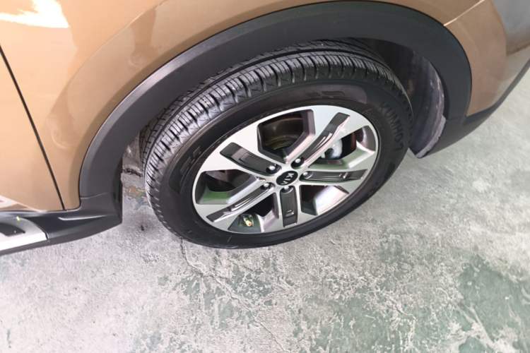 Used Kia Sportage R 2019 2.0L Automatic Smart Luxury Edition Right Front Wheel Hub