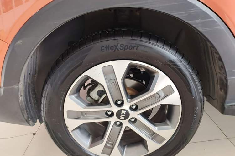 Used Kia Sportage R 2019 1.4T DCT Smart Luxury Edition GLS Right Rear Wheel Hub