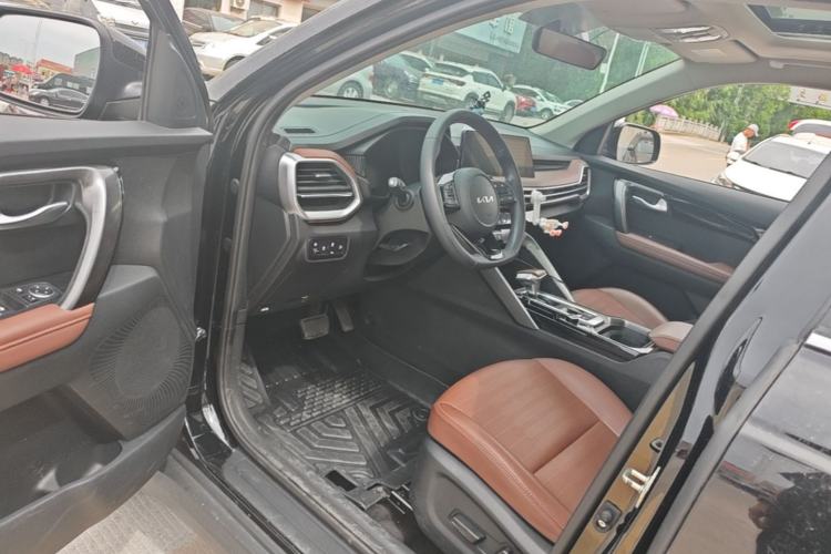 Used Kia Sportage R 2021 Ace 2.0L Splendid Edition Driver Seat