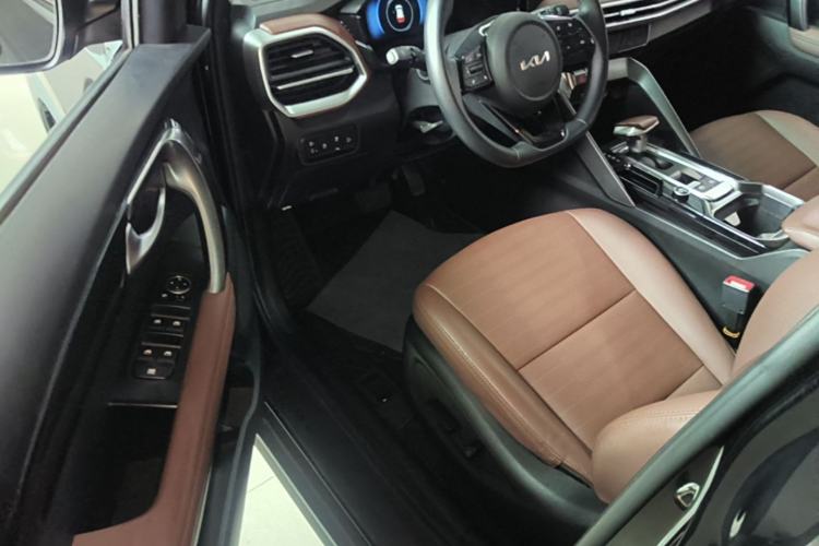 Used Kia Sportage R 2021 Ace 2.0L Splendid Edition Driver Seat