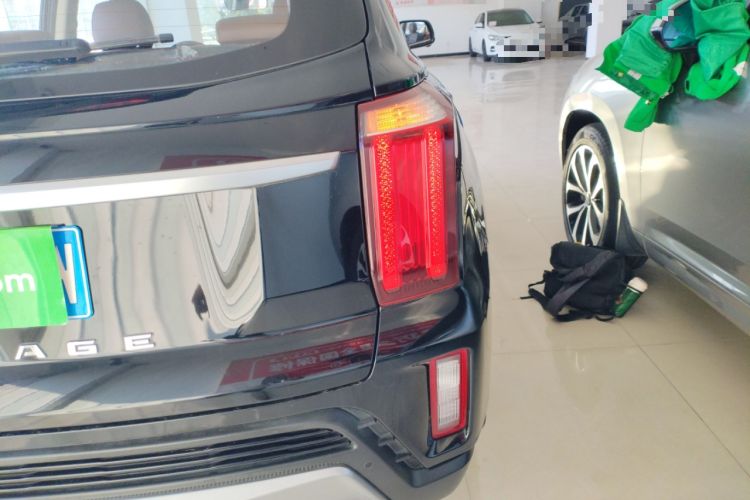 Used Kia Sportage R 2021 Ace 2.0L Splendid Edition Exterior 6