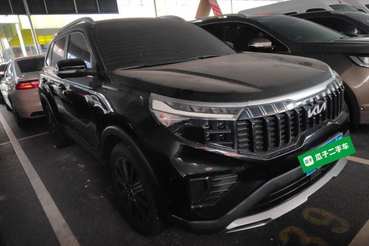 Used Kia Sportage R 2021 Ace 2.0L Splendid Edition Front Right 45 Deg