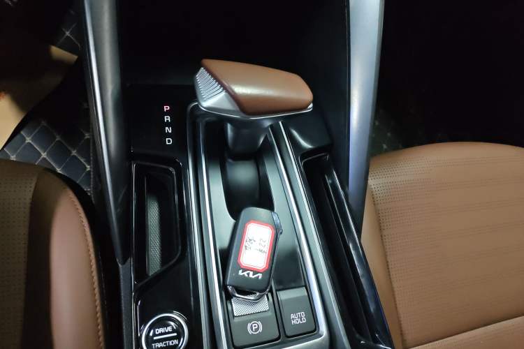 Used Kia Sportage R 2021 Ace 2.0L Splendid Edition Gear Lever