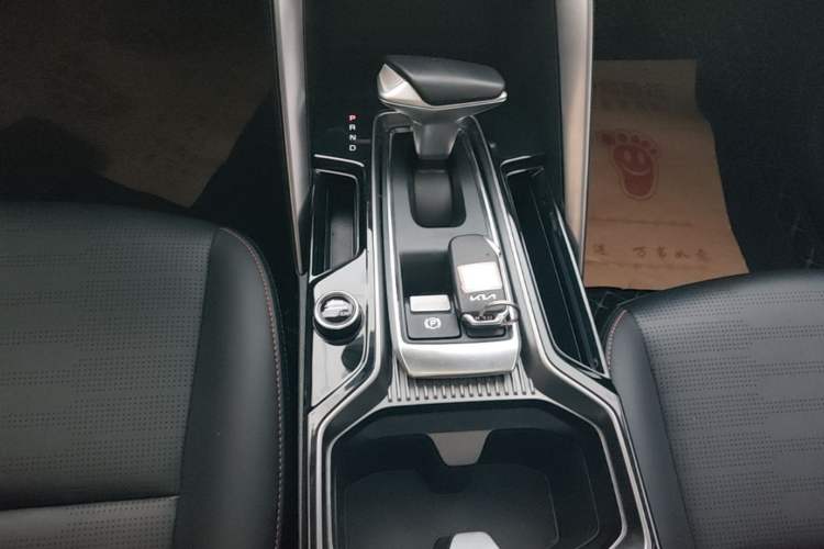 Used Kia Sportage R 2021 Ace 2.0L Challenge Edition Gear Lever