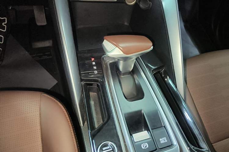 Used Kia Sportage R 2021 Ace 2.0L Splendid Edition Gear Lever