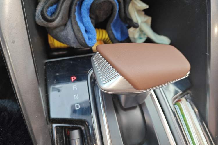 Used Kia Sportage R 2021 Ace 2.0L Splendid Edition Gear Lever