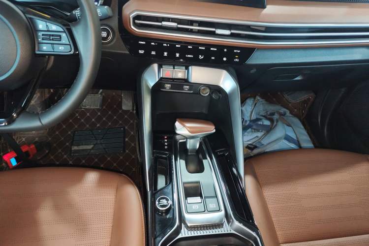 Used Kia Sportage R 2021 Ace 2.0L Splendid Edition Gear Lever