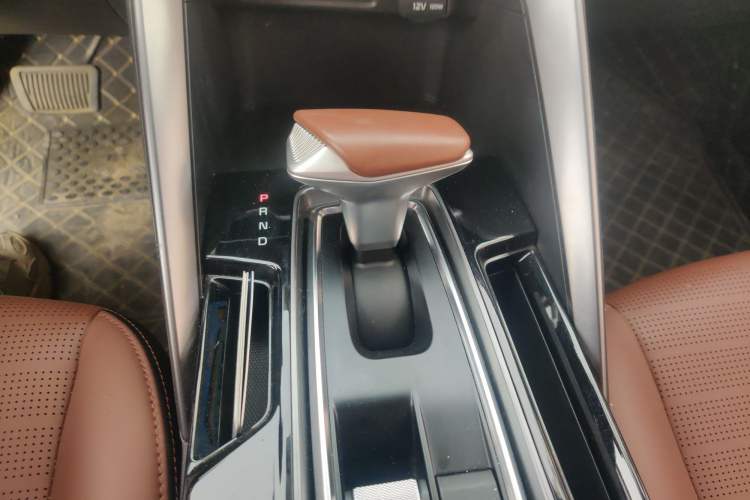 Used Kia Sportage R 2021 Ace 2.0L Splendid Edition Gear Lever