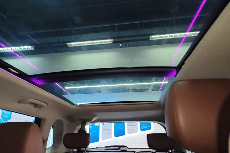 Used Kia Sportage R 2021 Ace 2.0L Splendid Edition Headliner
