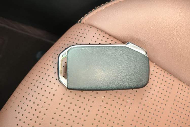 Used Kia Sportage R 2021 Ace 2.0L Splendid Edition Interior 1