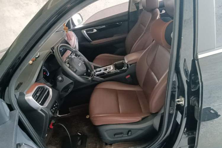 Used Kia Sportage R 2021 Ace 2.0L Splendid Edition Left Front Seat