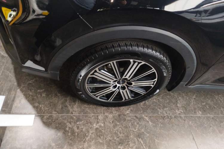 Used Kia Sportage R 2021 Ace 2.0L Splendid Edition Left Front Wheel Hub