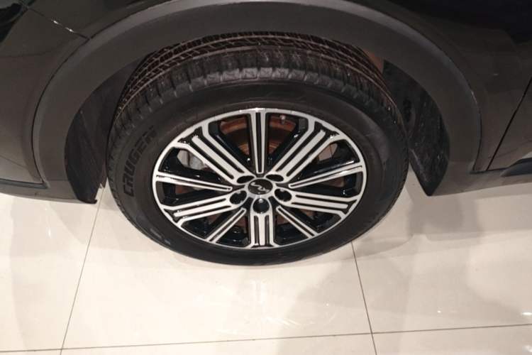 Used Kia Sportage R 2021 Ace 2.0L Splendid Edition Left Front Wheel Hub