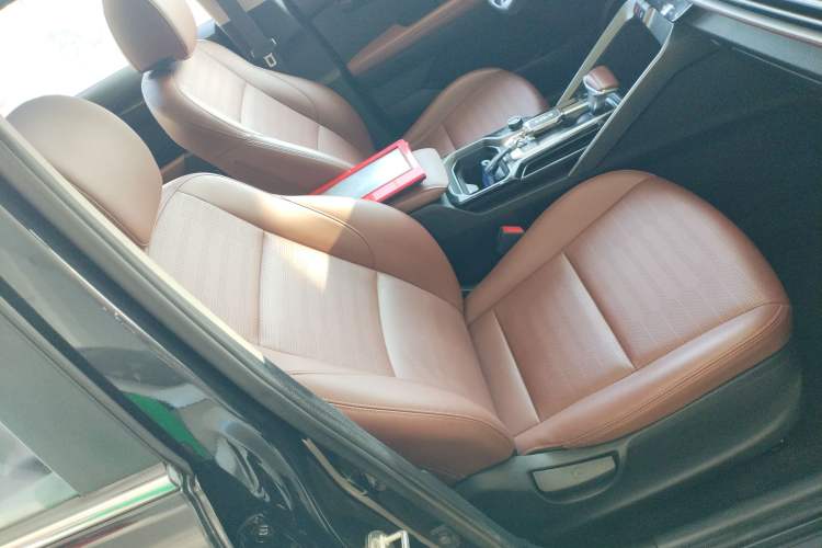 Used Kia Sportage R 2021 Ace 2.0L Splendid Edition Right Front Seat