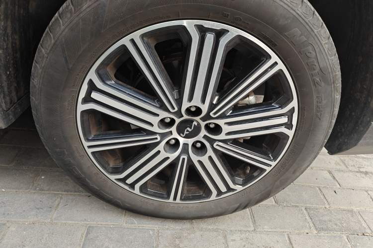 Used Kia Sportage R 2021 Ace 2.0L Splendid Edition Right Front Wheel Hub