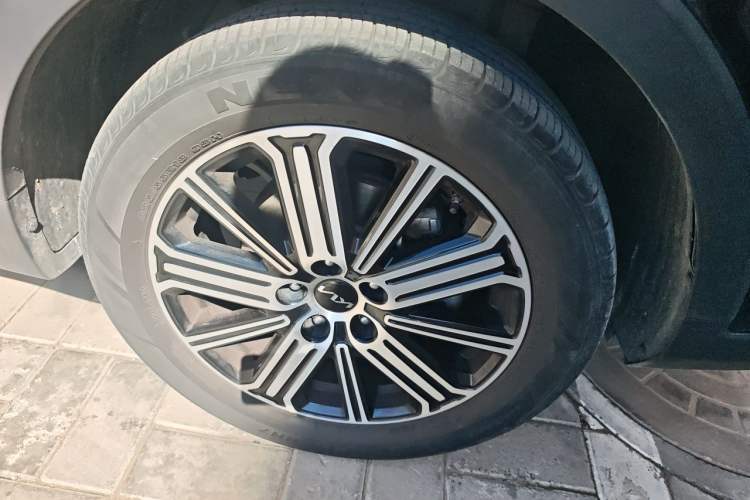 Used Kia Sportage R 2021 Ace 2.0L Splendid Edition Right Front Wheel Hub