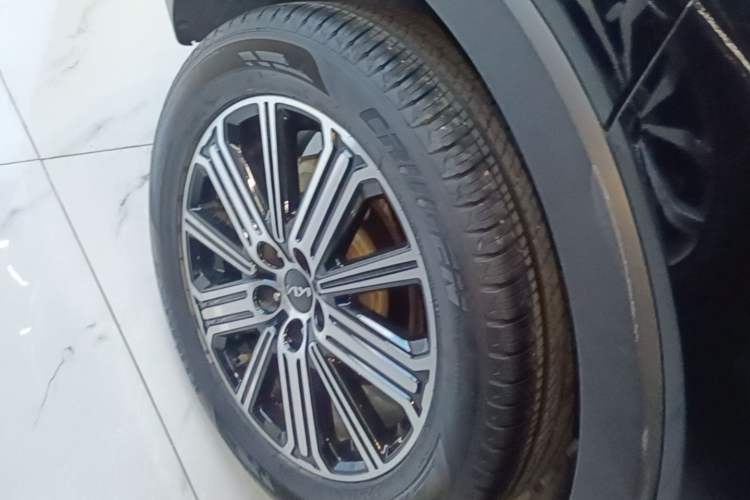 Used Kia Sportage R 2021 Ace 2.0L Splendid Edition Right Rear Wheel Hub