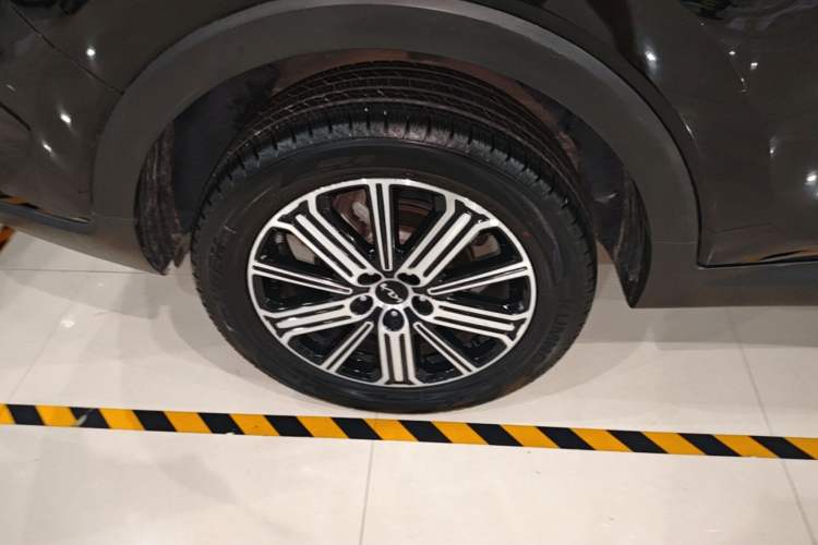 Used Kia Sportage R 2021 Ace 2.0L Splendid Edition Right Rear Wheel Hub