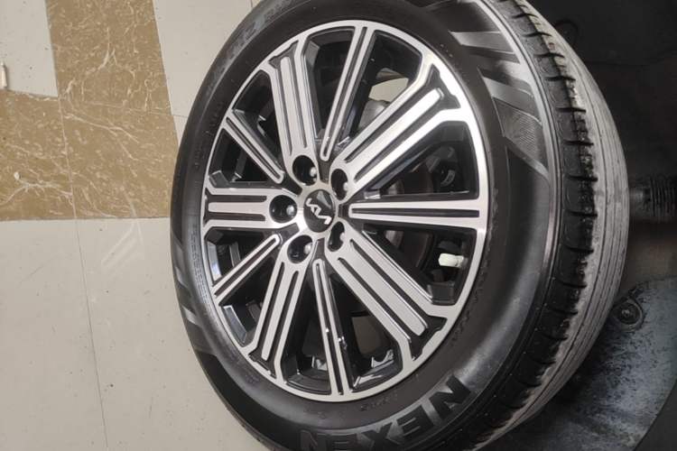 Used Kia Sportage R 2021 Ace 2.0L Splendid Edition Right Rear Wheel Hub