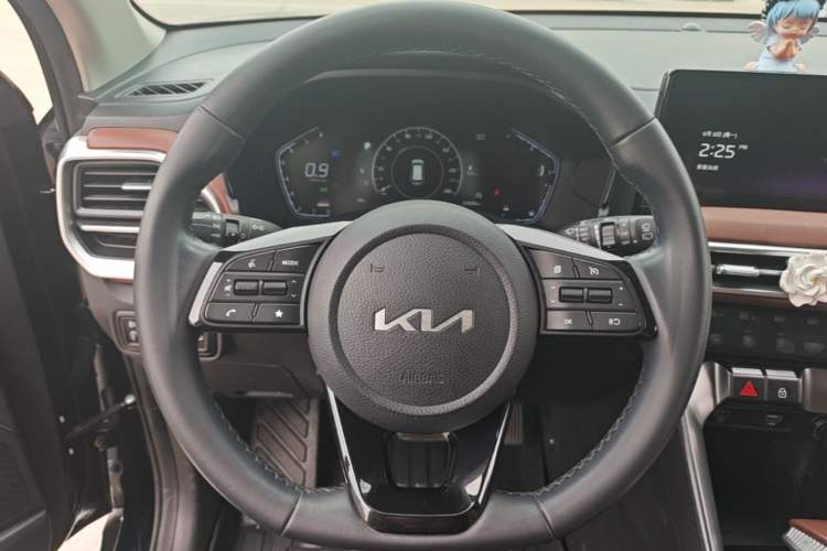 Used Kia Sportage R 2021 Ace 2.0L Splendid Edition Steering Wheel