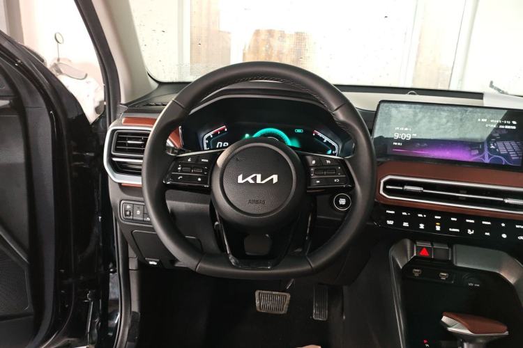 Used Kia Sportage R 2021 Ace 2.0L Splendid Edition Steering Wheel