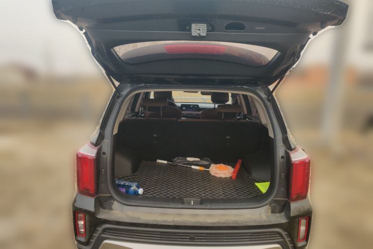 Used Kia Sportage R 2021 Ace 2.0L Splendid Edition Trunk