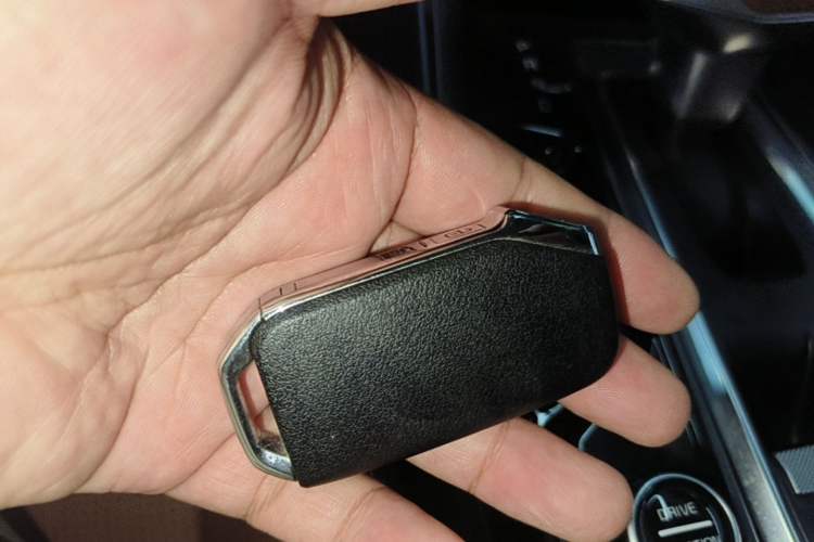 Used Kia Sportage R 2021 Ace 2.0L Splendid Edition Vehicle Key